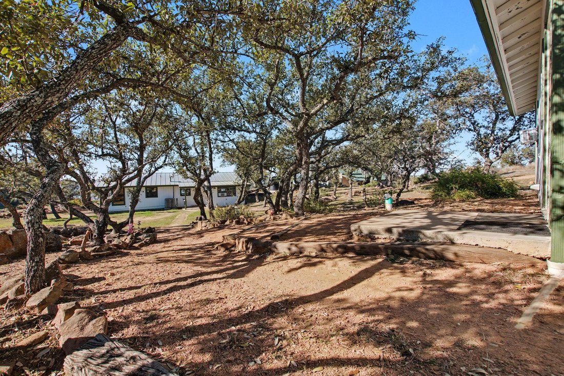 House in Burnet, Texas, United States 1 - 17611752