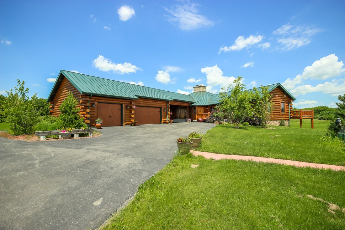 House in Harvard, Illinois, United States 2 - 17607959