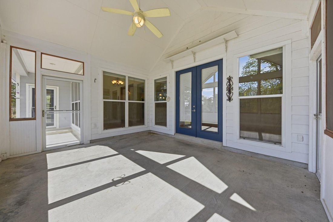 House in Giddings, Texas, United States 3 - 17609495
