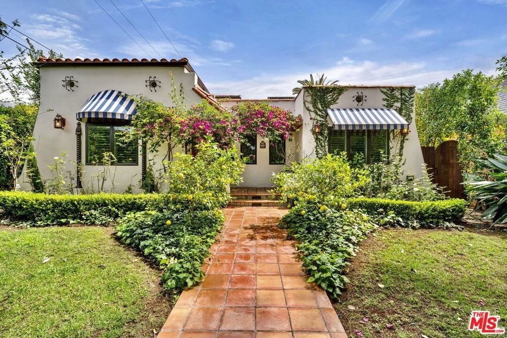 Los Angeles, California, United States 2 - 17605864