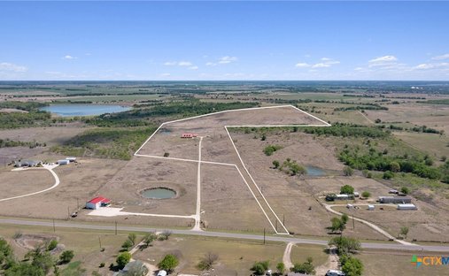 House in Thrall, Texas, United States 1