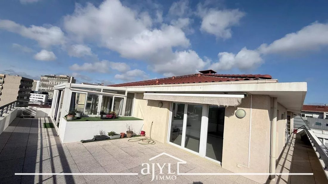 Apartment in La Timone, 10e Arrondissement, Marseille 2 - 17602436
