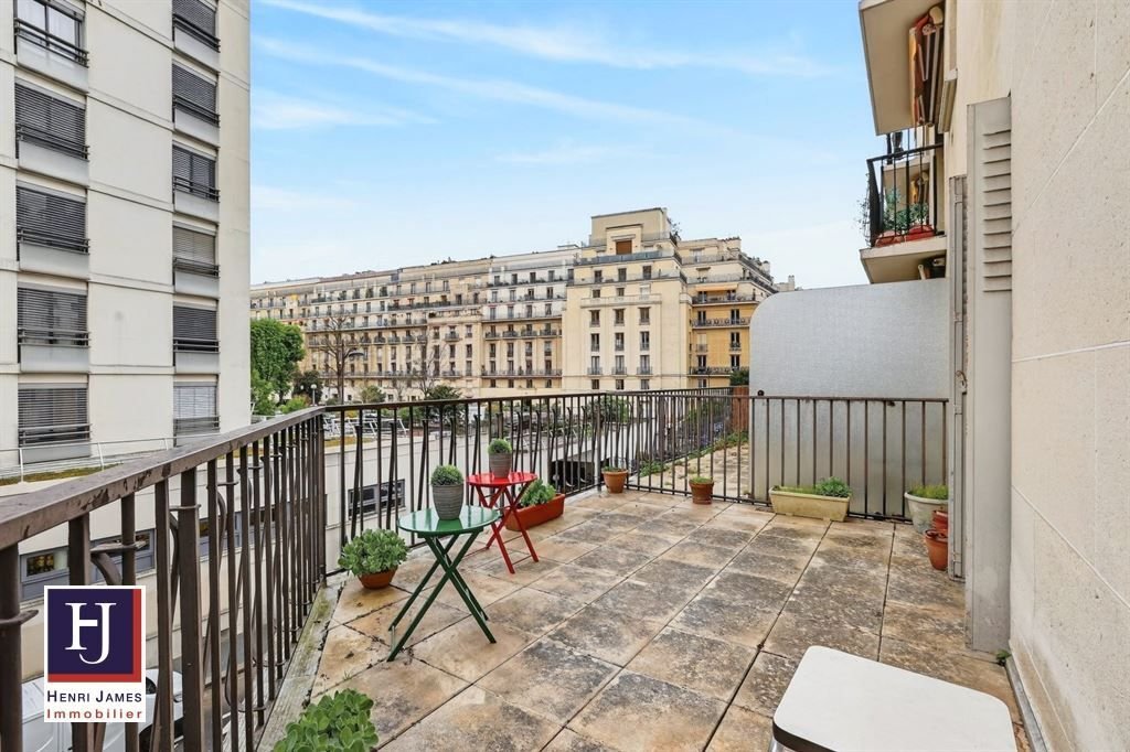 Apartment in Saint Gervais, Paris 4e Arrondissement, Paris 1 - 17599502