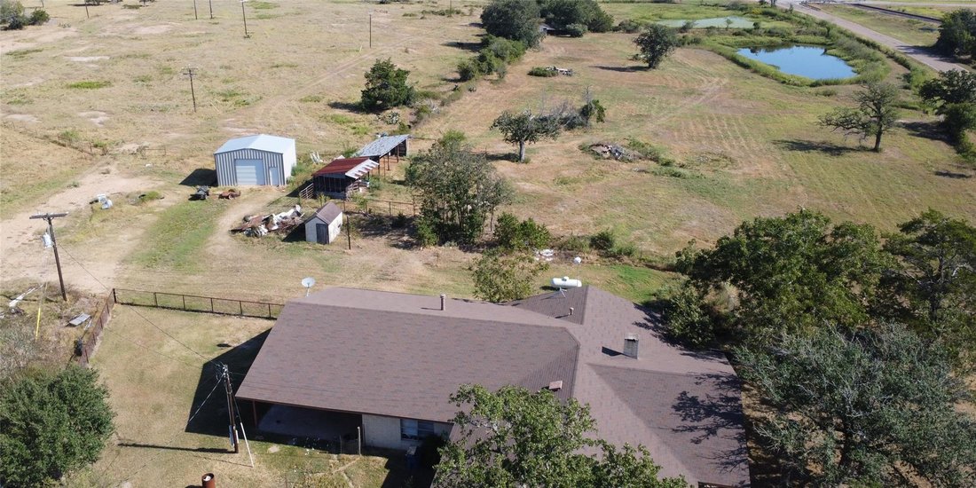 House in Giddings, Texas, United States 1 - 17610986