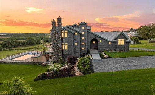 House in Tiverton, Rhode Island, United States 1