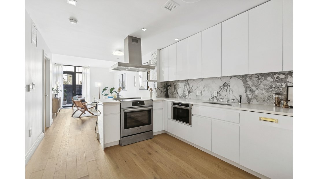 Condo in New York, New York, United States 5 - 17602477