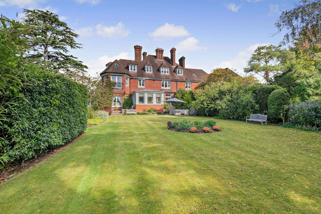 House in Tunbridge Wells, England 2 - 17599909