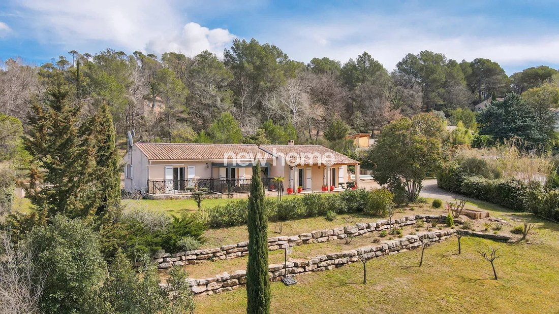 House in Villecroze, Provence-Alpes-Côte d'Azur, France 1 - 11715060