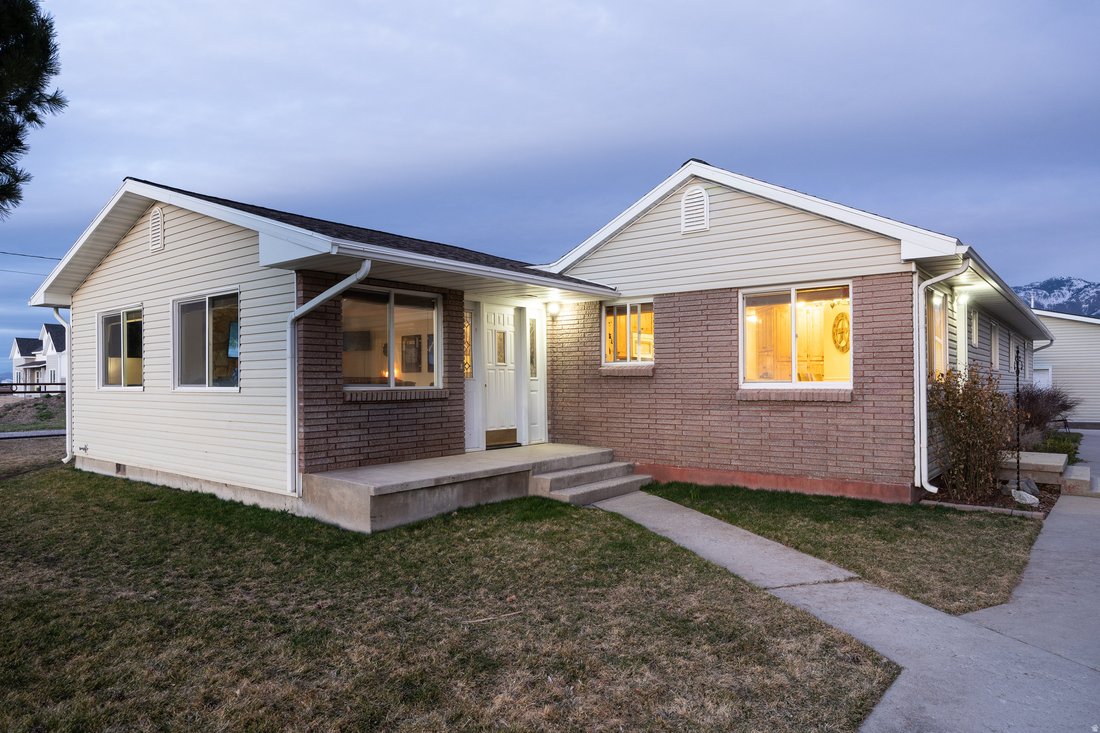 House in Cove, Utah, United States 2 - 17601544