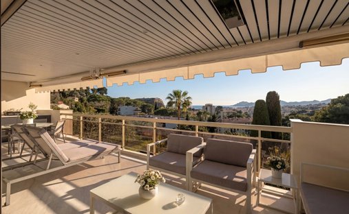 Apartment in Maurice Jeanpierre, Le Cannet, France 1