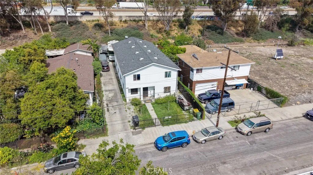 Los Angeles, California, United States 4 - 17607024