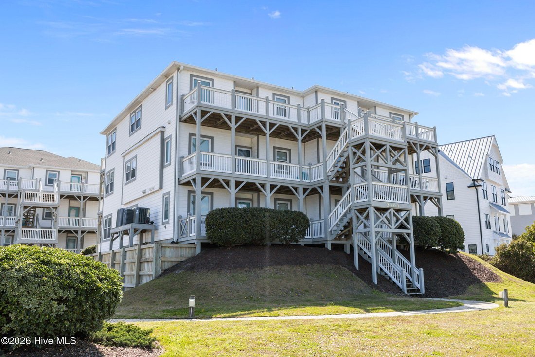 Condo in Emerald Isle, North Carolina, United States 5 - 17606588