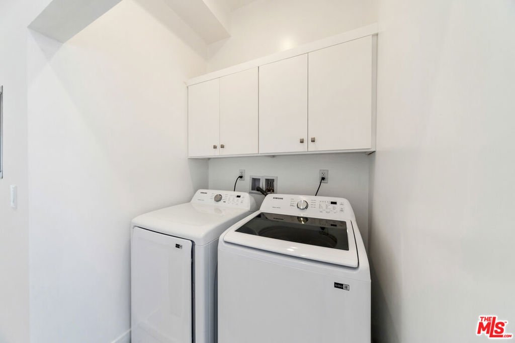 Los Angeles, California, United States 5 - 17605831
