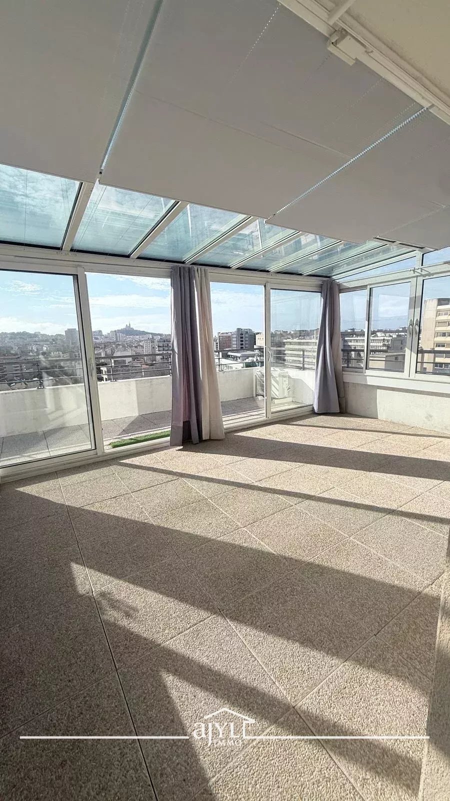 Apartment in La Timone, 10e Arrondissement, Marseille 3 - 17602436