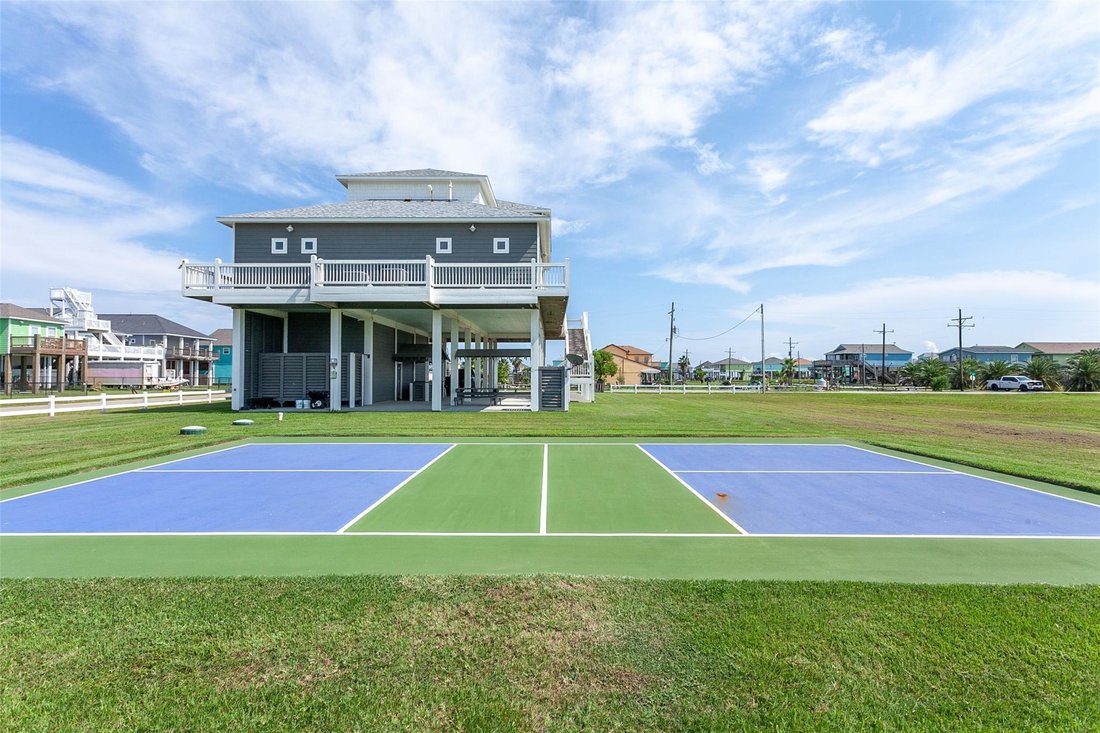 House in Bolivar Peninsula, Texas, United States 2 - 17611271