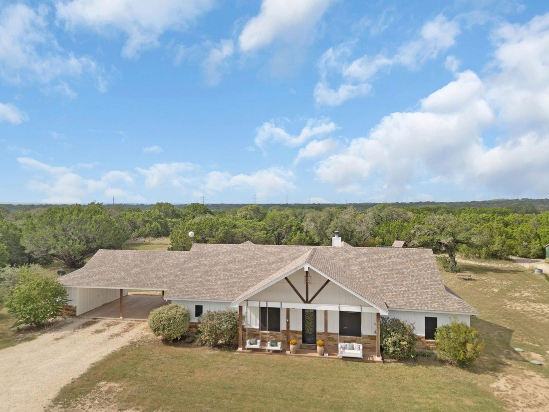 House in Lampasas, Texas, United States 1 - 17610861