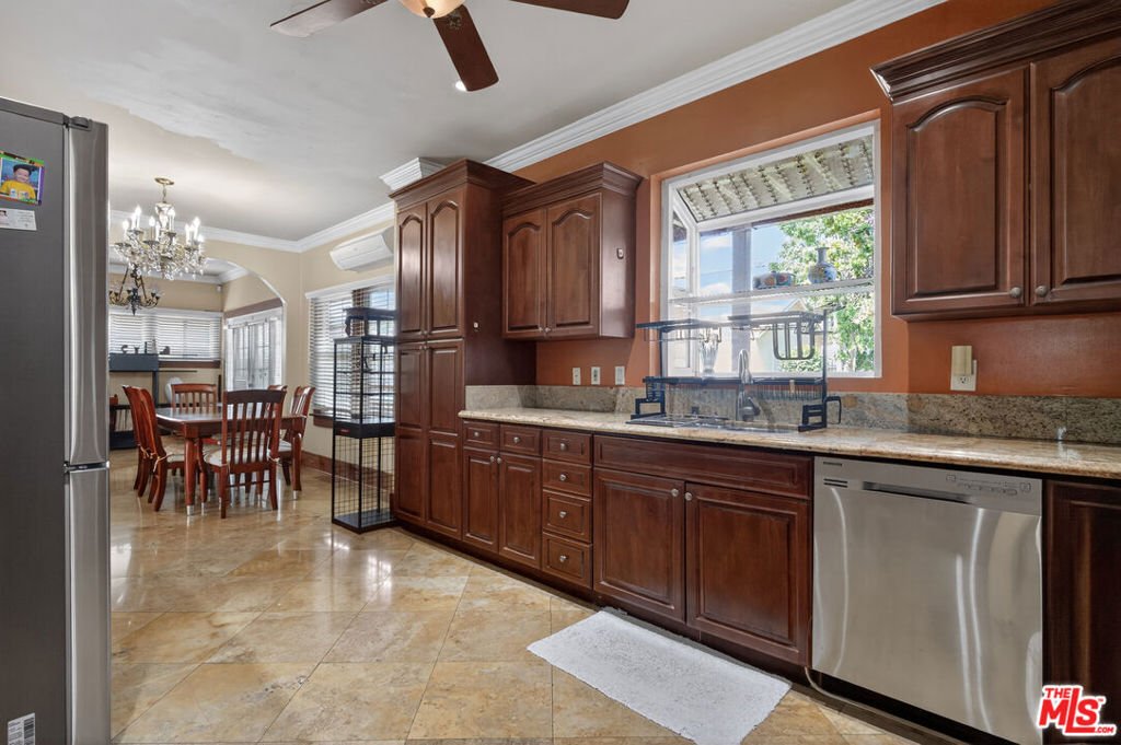 House in Los Angeles, California, United States 4 - 17606162