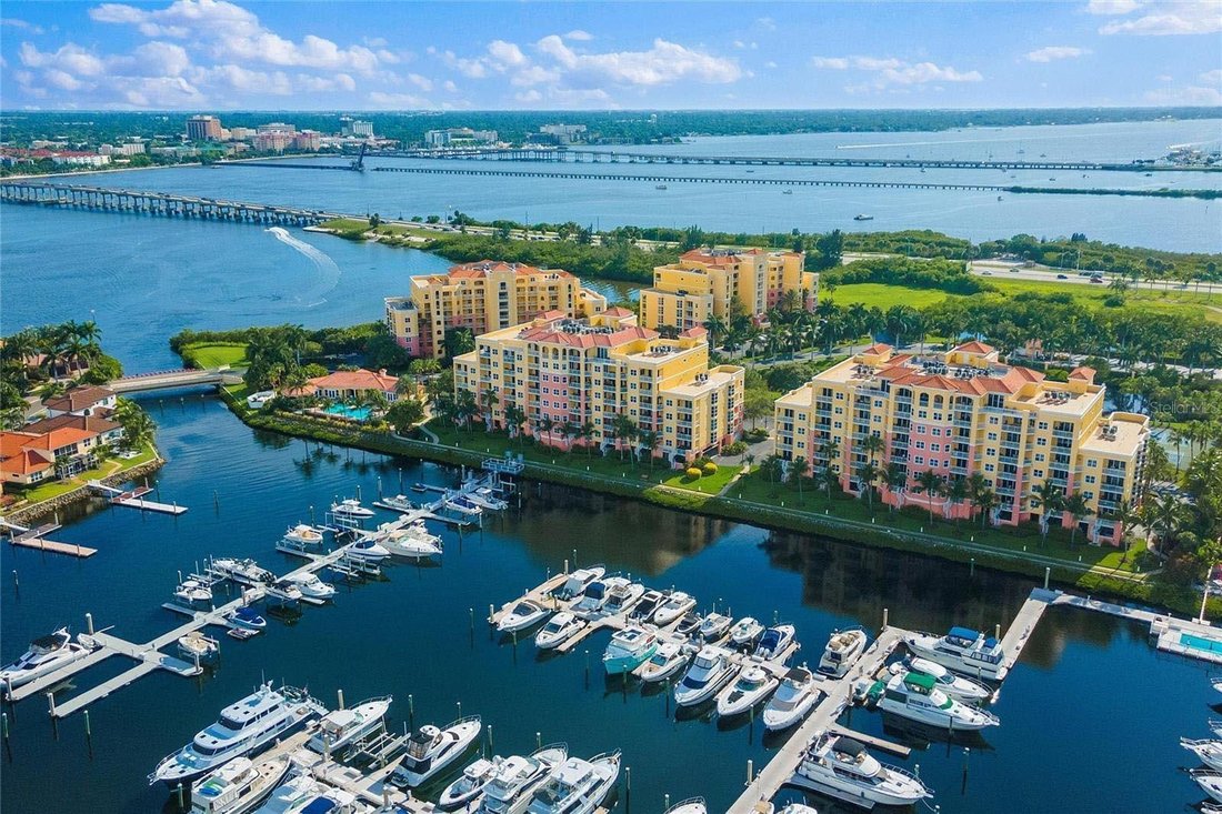 Condo in Palmetto, Florida, United States 1 - 17603683
