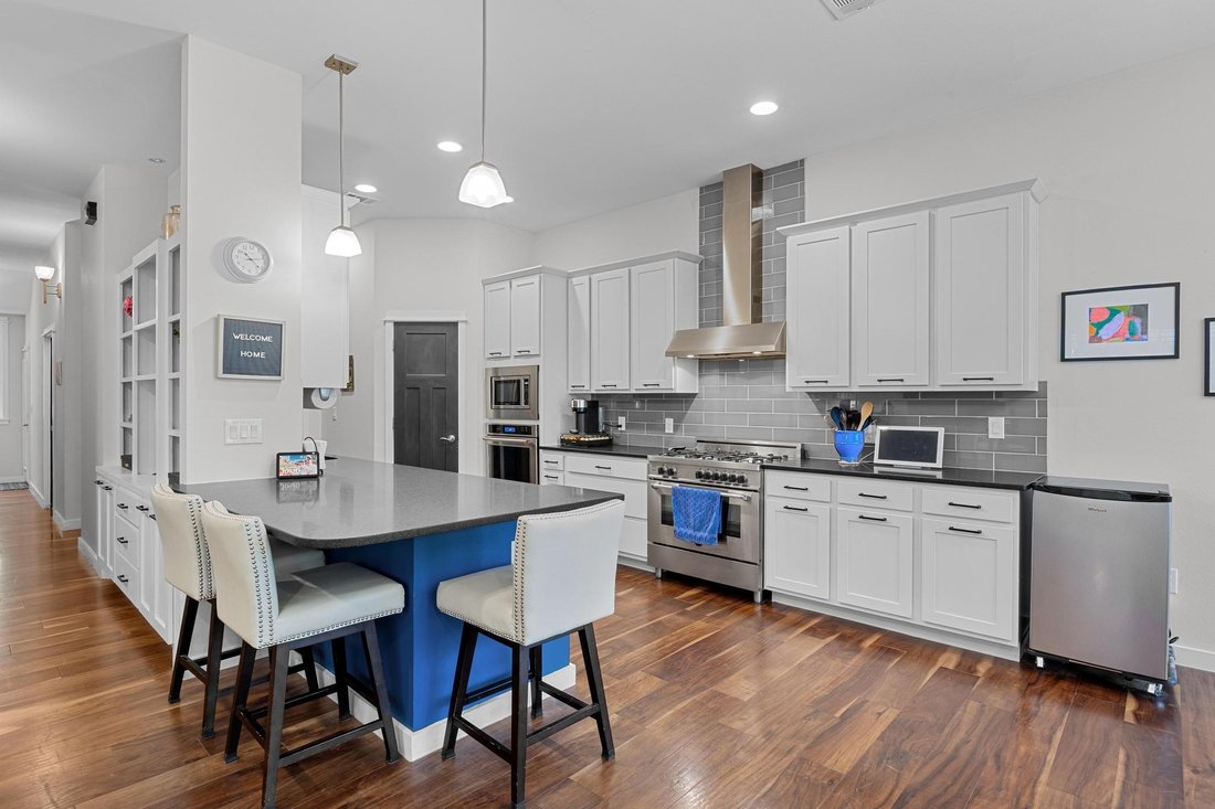 House in Austin, Texas, United States 5 - 17611691