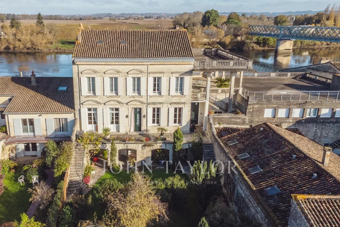 House in Branne, Nouvelle-Aquitaine, France 1 - 14947925