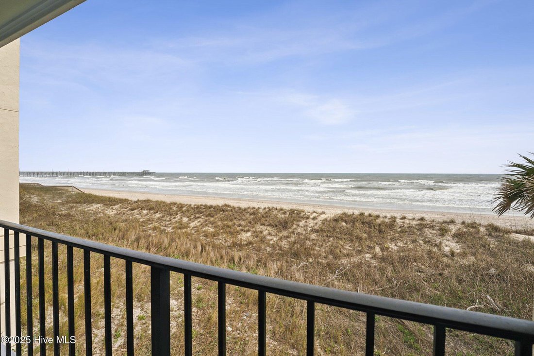 Condo in North Topsail Beach, North Carolina, United States 5 - 17606376