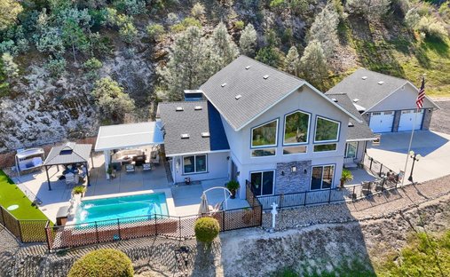 House in Oakhurst, CA, United States 1