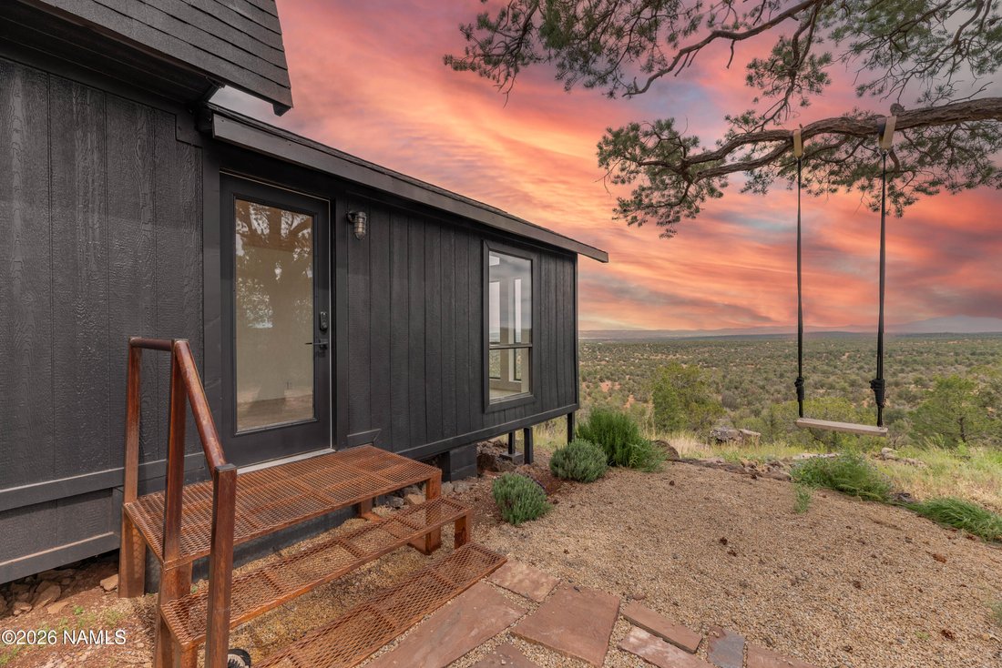 House in Ash Fork, Arizona, United States 3 - 17598947