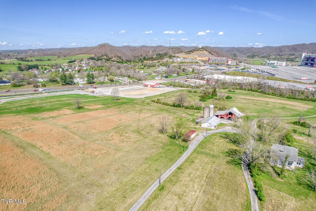 House in Bristol, Tennessee, United States 3 - 17598506