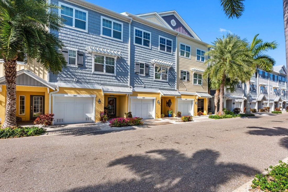 Townhouse in St. Petersburg, Florida, United States 1 - 17604835