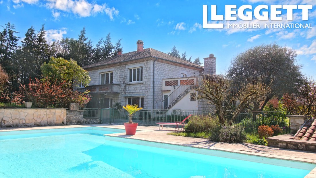 Villa in Vallon-Pont-d'Arc, Auvergne-Rhône-Alpes, France 1 - 17564187