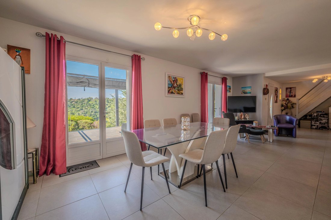 Villa in Les Issambres, Roquebrune-sur-Argens, France 5 - 17602146