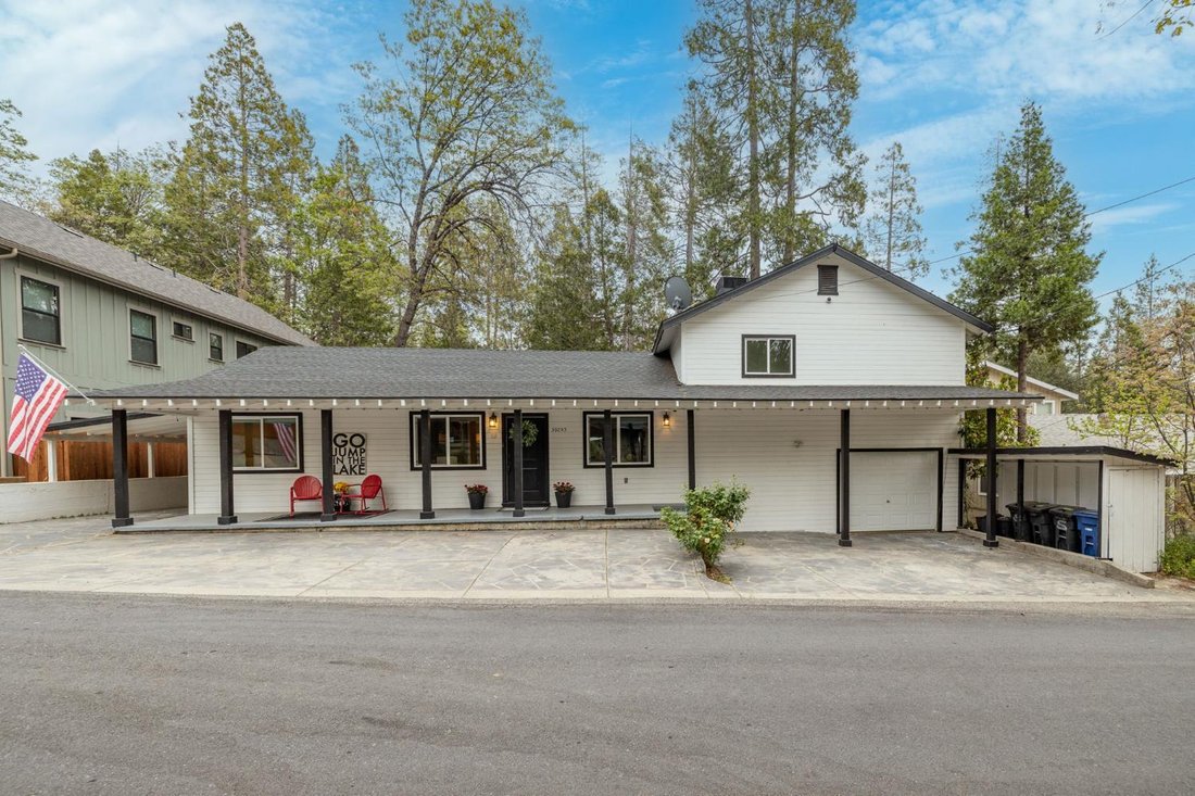House in Bass Lake, California, United States 1 - 17602627