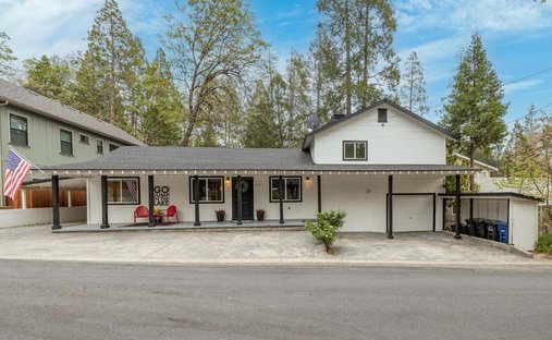 House in Bass Lake, California, United States 1