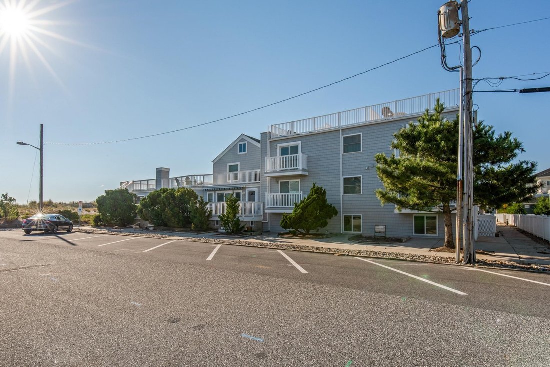 Condo in Stone Harbor, New Jersey, United States 3 - 17602872