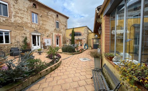House in Grand Centre, Albi, France 1