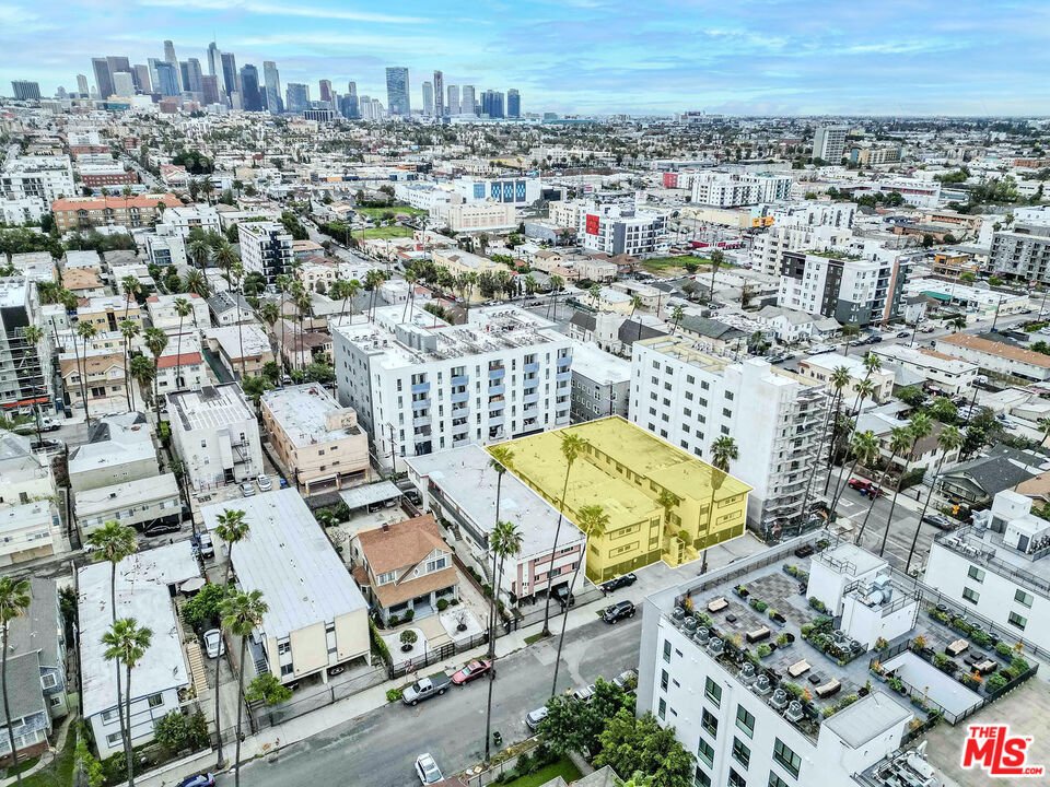 Los Angeles, California, United States 1 - 17605957