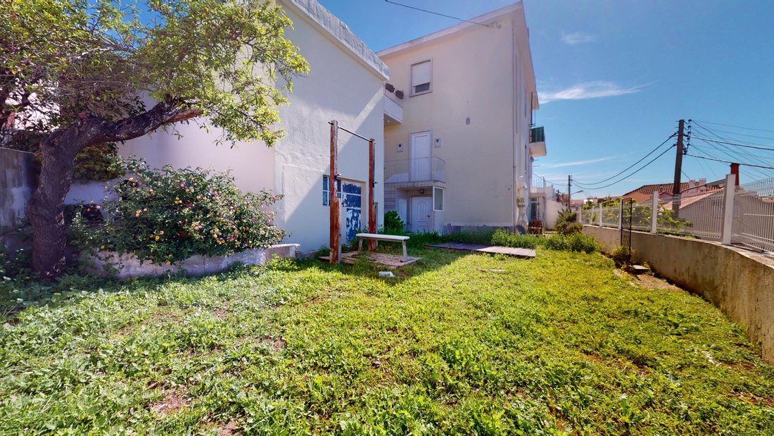 House in Alges, Lisbon, Portugal 5 - 17613333
