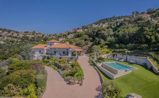 Villa in Les Issambres, Roquebrune-sur-Argens, France 1