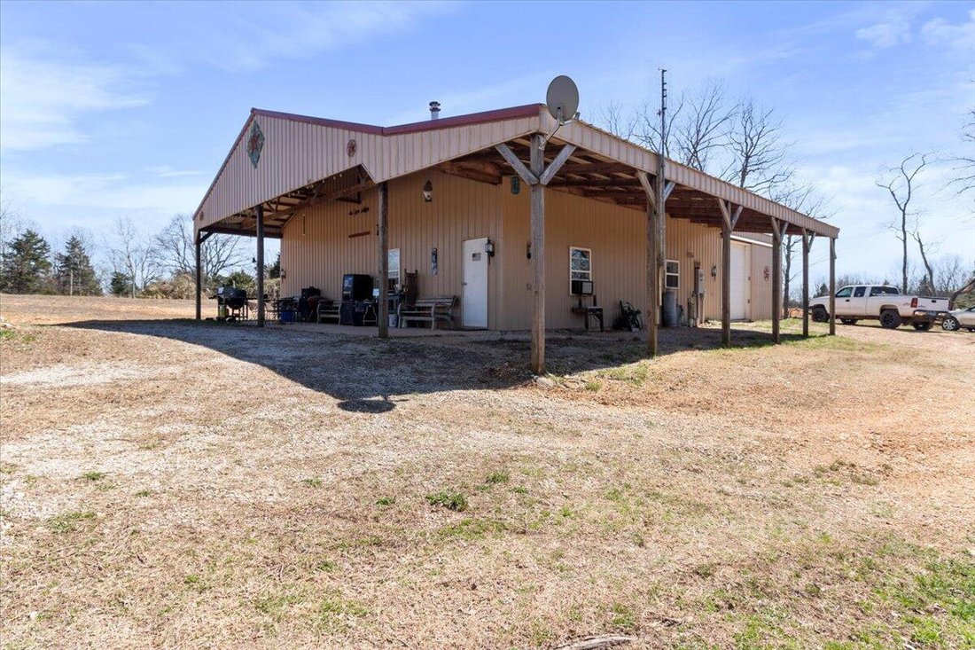 Farm Ranch in Squires, Missouri, United States 2 - 17557400