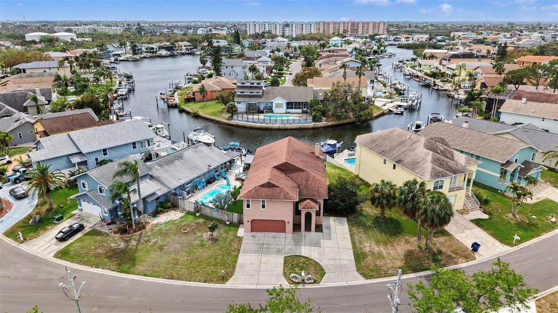 Maison à New Port Richey, Floride, États-Unis 1 - 17604072