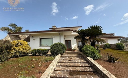 Villa a Tricase, Puglia, Italia 1