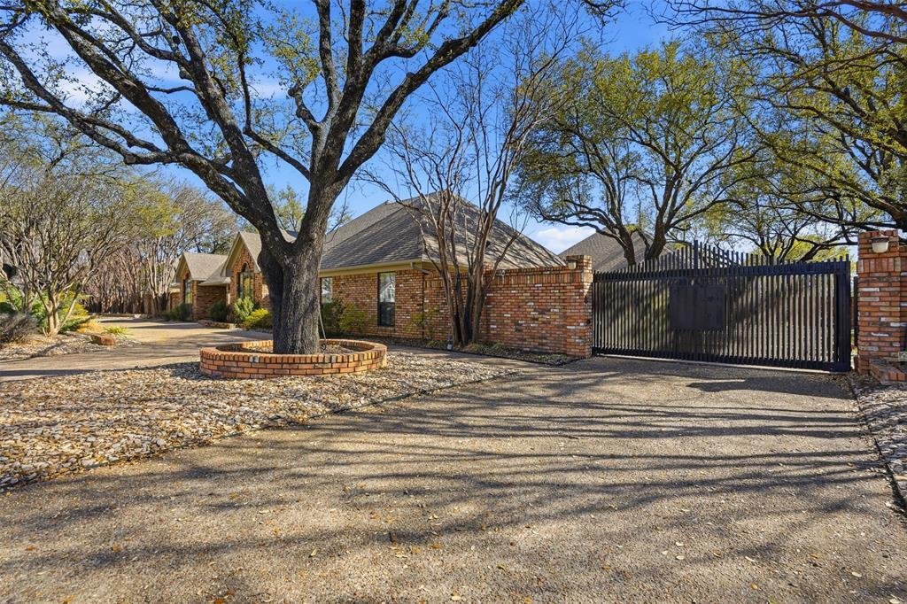House in Cleburne, Texas, United States 4 - 17610487