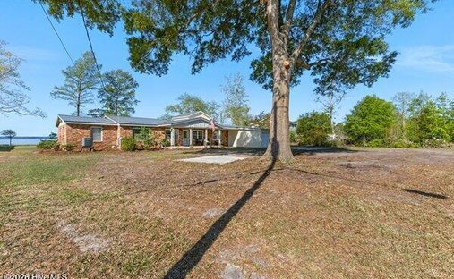House in Lake Waccamaw, North Carolina, United States 1