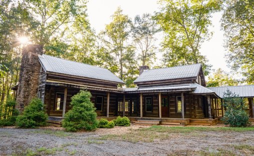 House in Lyerly, Georgia, United States 1