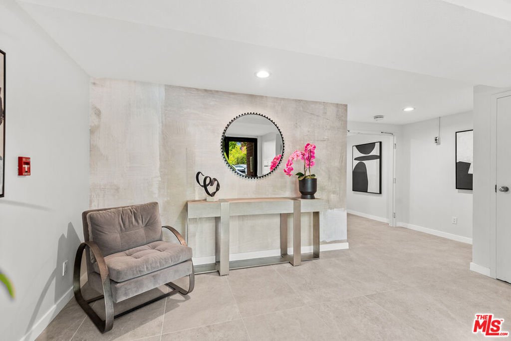 Condo in Los Angeles, California, United States 5 - 17606413