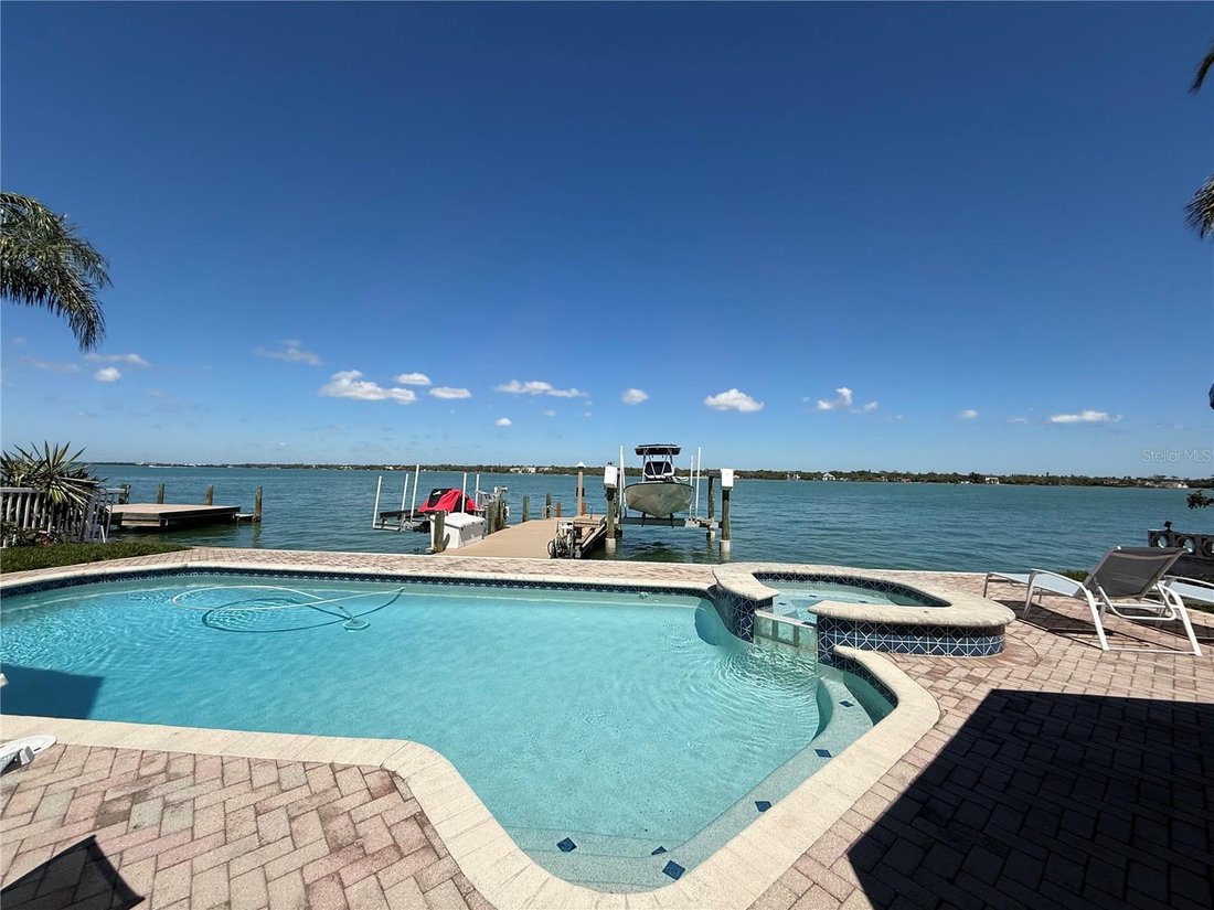 House in Treasure Island, Florida, United States 1 - 17604261
