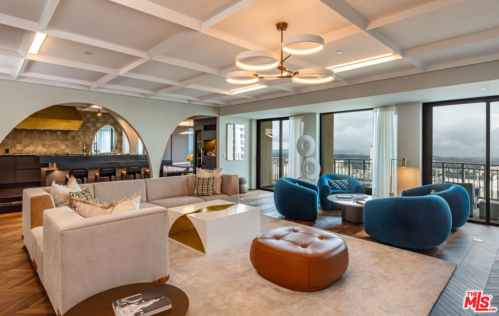 Condo in Los Angeles, California, United States 1 - 17606447