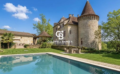 Castello a Lissac-et-Mouret, Occitania, Francia 1