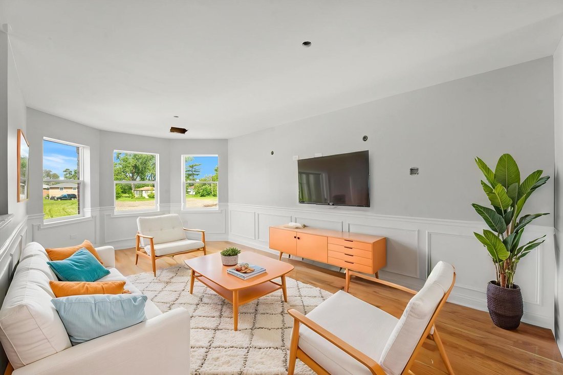 House in Phoenix, Illinois, United States 4 - 17608810