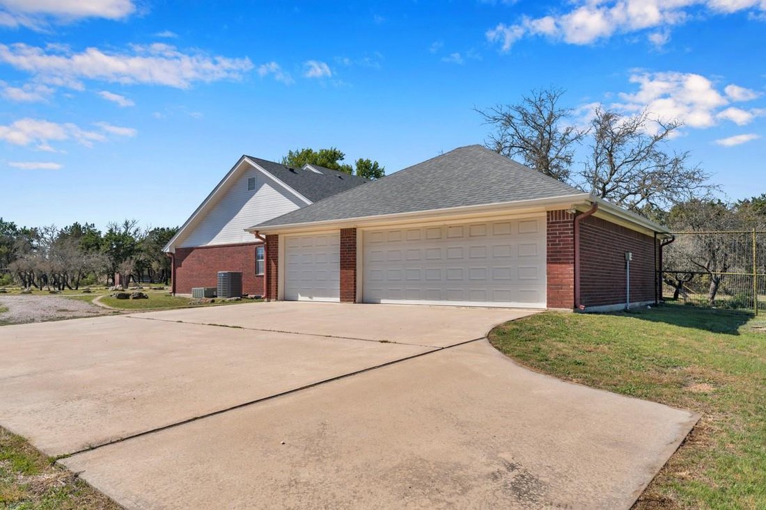 House in Burnet, Texas, United States 2 - 17609696